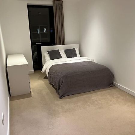 Modern 2 Bed - Olympic Park Stratford Daire Londra Dış mekan fotoğraf